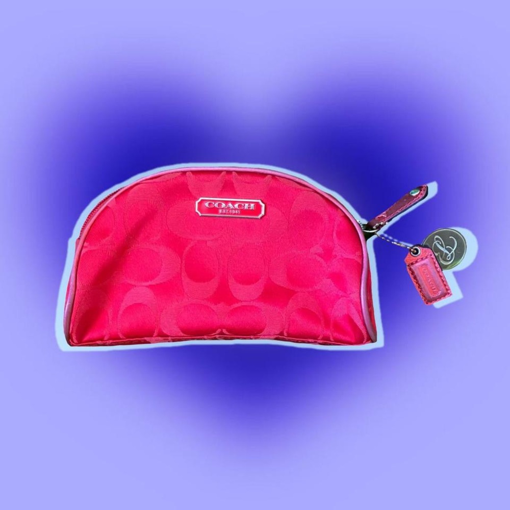 Red Coach Limited Edition Estée Lauder 2010 Cosmetic Makeup Bag ♥️